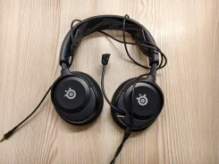 SteelSeries Arctis Nova 1 ����