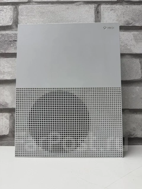 Microsoft Xbox One S ����