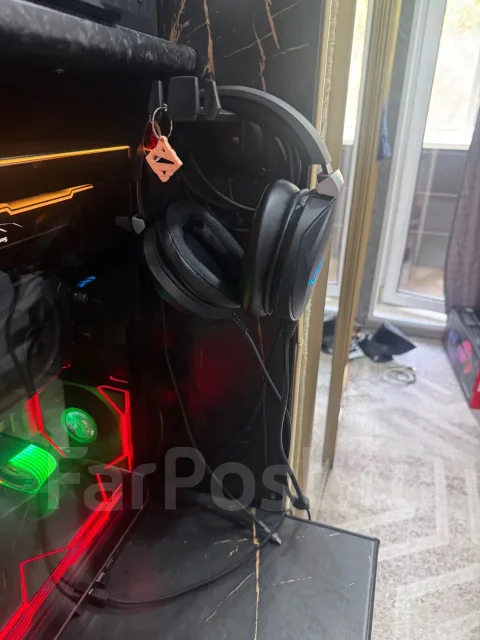 Asus ROG Theta 7.1 ����