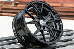 HRE P101. 7.0x16", 5x100, ET38, �� 73,1���. ����