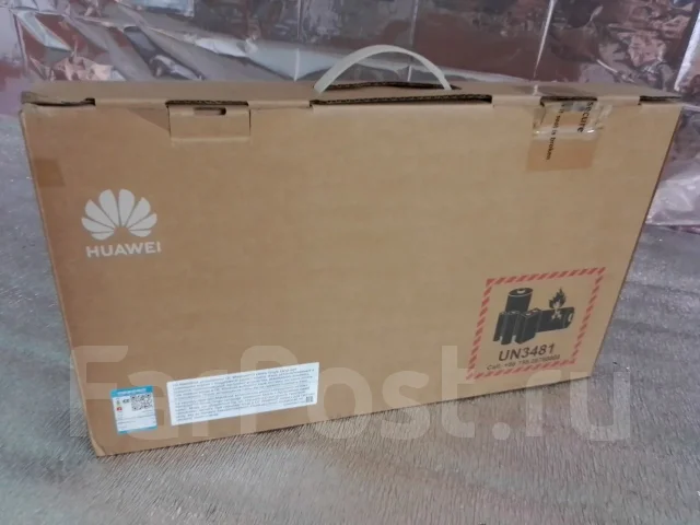 Huawei MateBook D 15. 15.6", 2,1����, ��� 8 ��, ���� 256���, WiFi: 1, Bluetooth: 1, ����������� �� 6��. ����