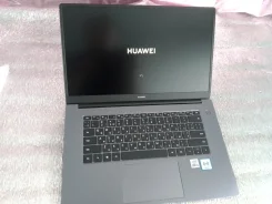 Huawei MateBook D 15. 15.6", 2,1����, ��� 8 ��, ���� 256���, WiFi: 1, Bluetooth: 1, ����������� �� 6��. ����
