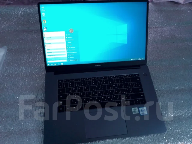 Huawei MateBook D 15. 15.6", 2,1����, ��� 8 ��, ���� 256���, WiFi: 1, Bluetooth: 1, ����������� �� 6��. ����