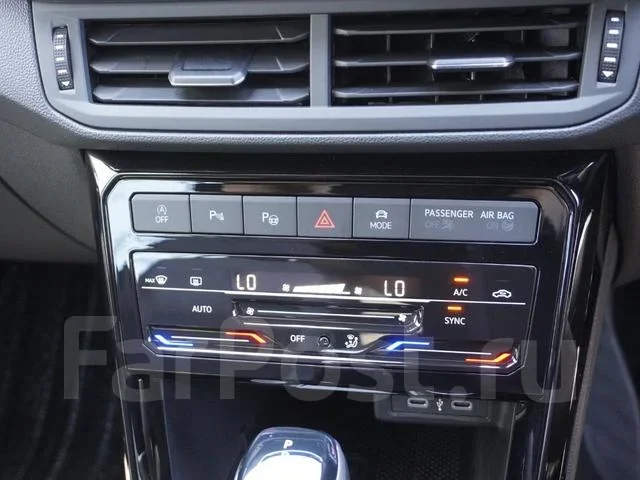 Volkswagen T-Cross. �������, ��������, 1.0 (116��.�.), ������, �/�. ��� ����� �� ������������ ����