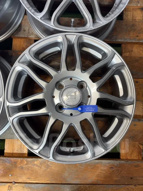 Aphrodite. 6.0x15", 4x100, ET50, �� 73,1���. ����