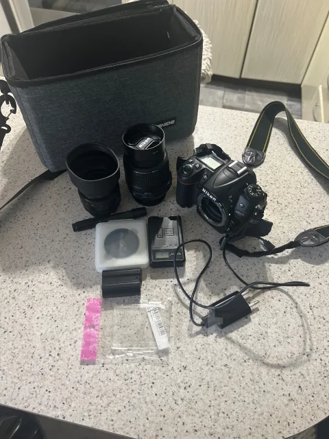 Nikon D7000 ����