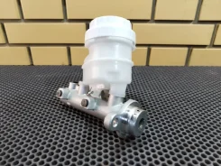 ������� ��������� ������� (���������/��������) Mitsubishi L200 MN102440 KA4T 4D56 MN102440 ����