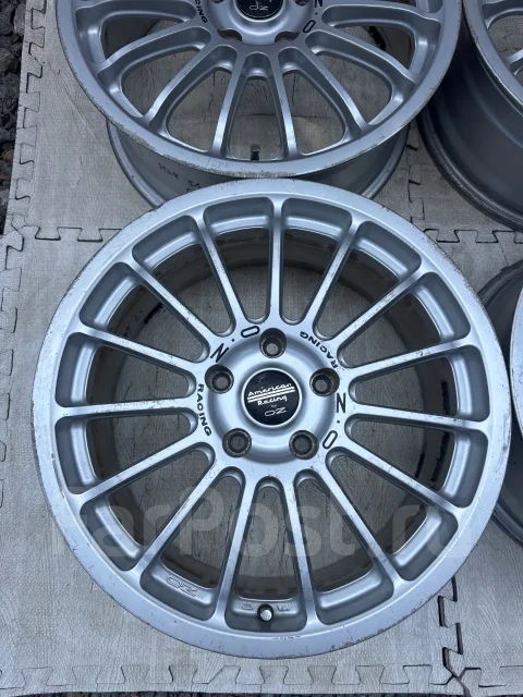 OZ Racing. 7.0x17", 5x114.3, ET52, �� 64,1���. ����