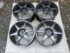 AVS Model 6. 8.0x17", 5x114.3, ET35, �� 73���. ����