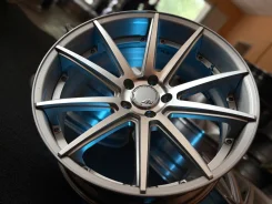 RAYS Black Fleet. 8.5/10.5x20", 5x114.3, ET30/38, �� 73,1���. ����