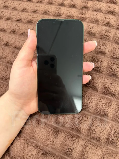 Apple iPhone 13. �/�, 256 ��, �������, 4G LTE, eSIM ����