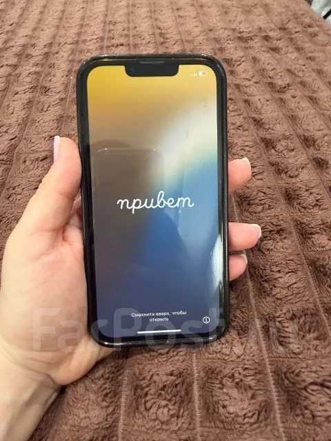 Apple iPhone 13. �/�, 256 ��, �������, 4G LTE, eSIM ����