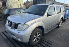 Nissan Pathfinder. YD25DDTI ����