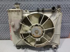 �������� ���������� ��� Toyota BB 1640021070 1640021070 ����