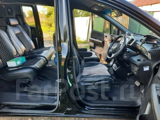 Honda Freed Spike. ��������, ��������, 1.5 (118��.�.), ������, 191 000����. �� ����
