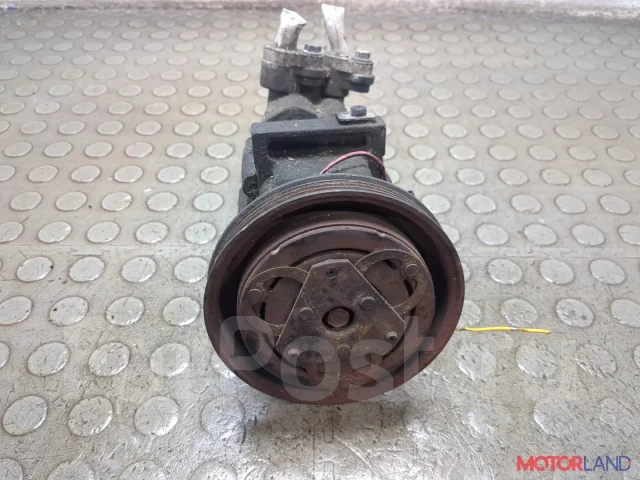 ���������� ������������ Nissan Note E11 2005-2013 21184271 92600AX84B ����