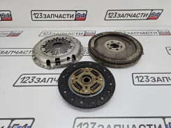 ��������� (�������� ) Nissan NV200 2010 30210JX00C VM20 HR16DE 30210JX00C ����
