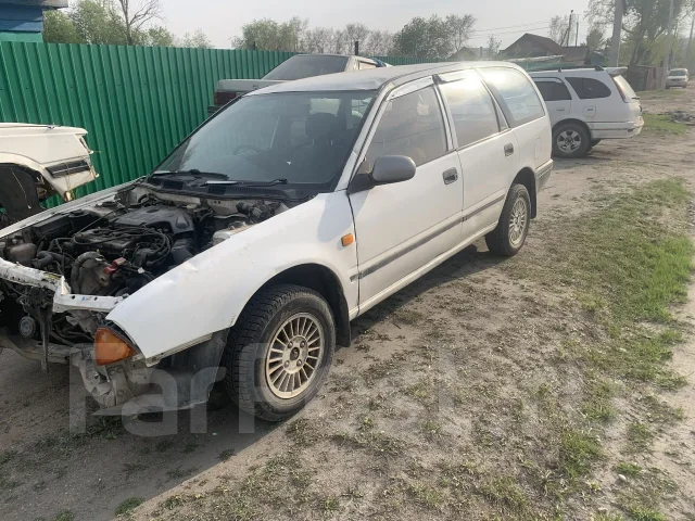 Nissan Avenir. 1 6 ����