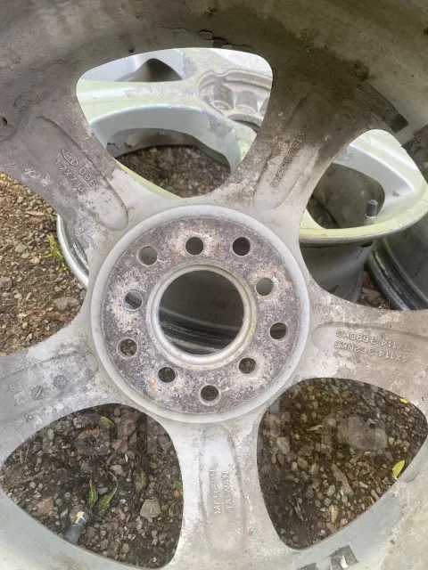 Asiss. x17", 5x114.3 ����