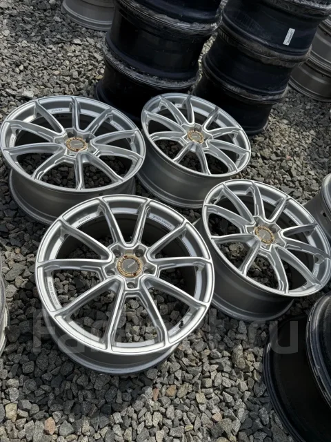 RAYS Gram Lights 57Getter. 7.5x18", 5x114.3, ET40 ����