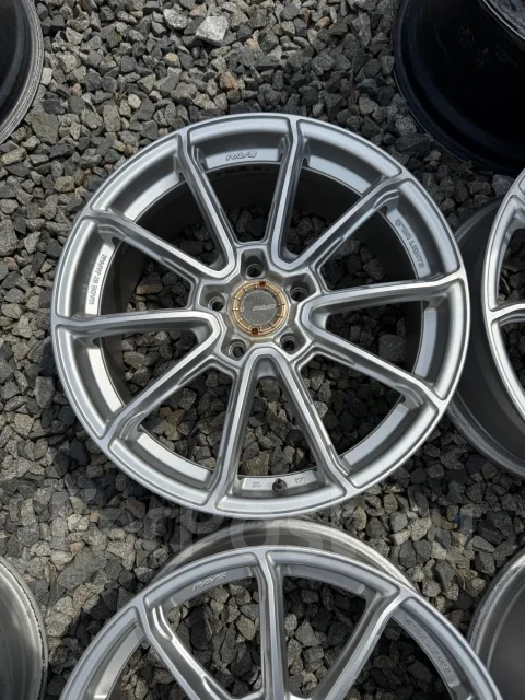 RAYS Gram Lights 57Getter. 7.5x18", 5x114.3, ET40 ����