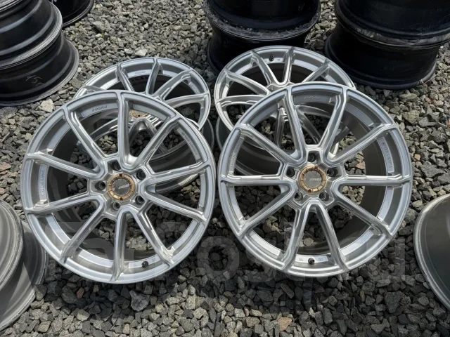 RAYS Gram Lights 57Getter. 7.5x18", 5x114.3, ET40 ����