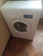 Indesit. �������� 4��� ����