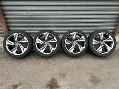�������� ������������ ����� Toyota Crown RS S22#. 8.0x18" 5x114.3 ET45 ����