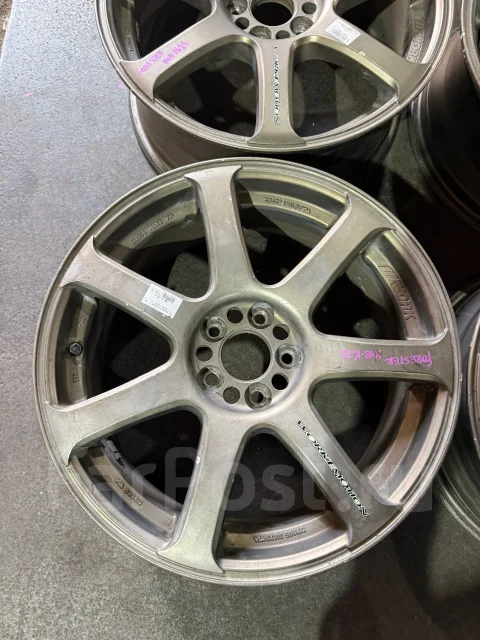 Work Emotion XT7. 7.0x17", 5x100, ET47 ����