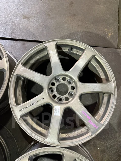 Work Emotion XT7. 7.0x17", 5x100, ET47 ����