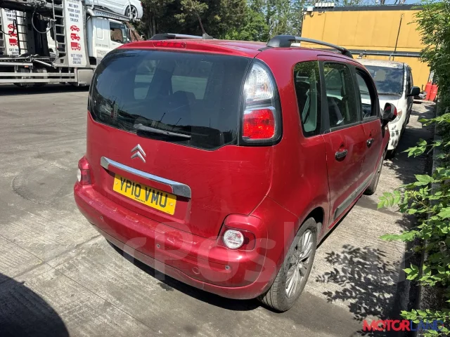 ������� Citroen C3 picasso 2009-2017 21217813 5802Y4 ����