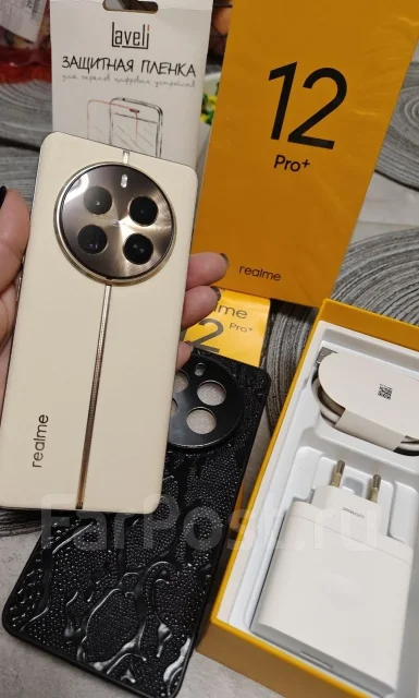 Realme 12 Pro+. �/�, 512 ��, ������� ����