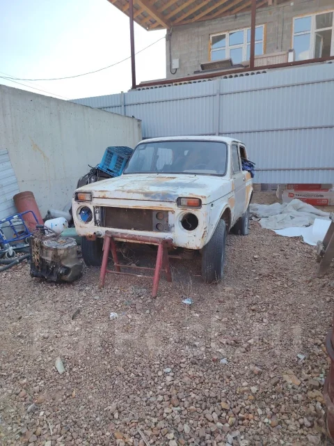 ���� 4�4 2121 ����. ��������, 4wd, 1.6 (65��.�.), ������, 100 000����. �� ����