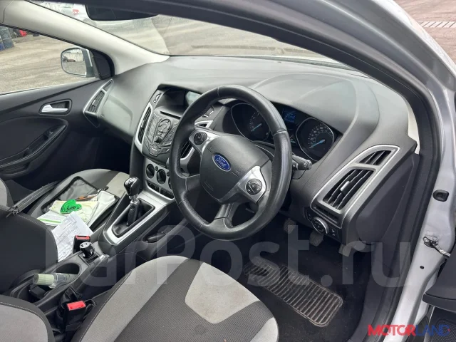 ��������� Ford Focus 3 2011-2015 21305047 CV6T10300BC ����