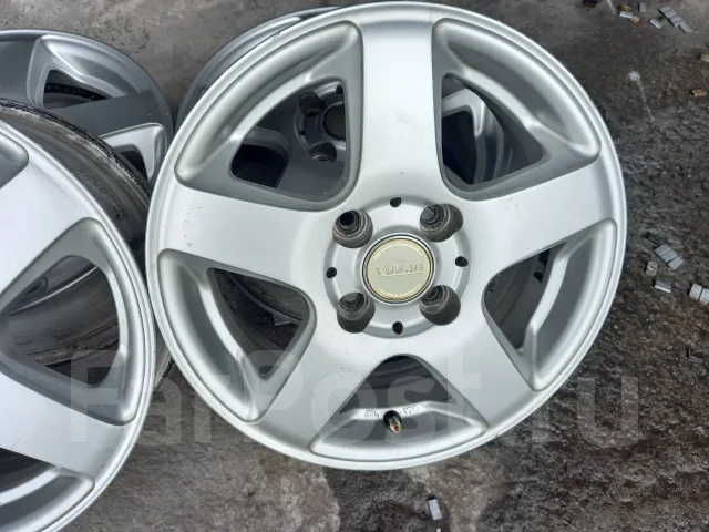 Bridgestone Vaggio. 5.5x14", 4x100, ET40, �� 70,1���. ����