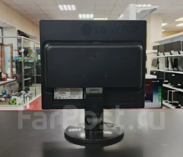 LG. 17", ���������� �� (LCD, LED, QLED) ����