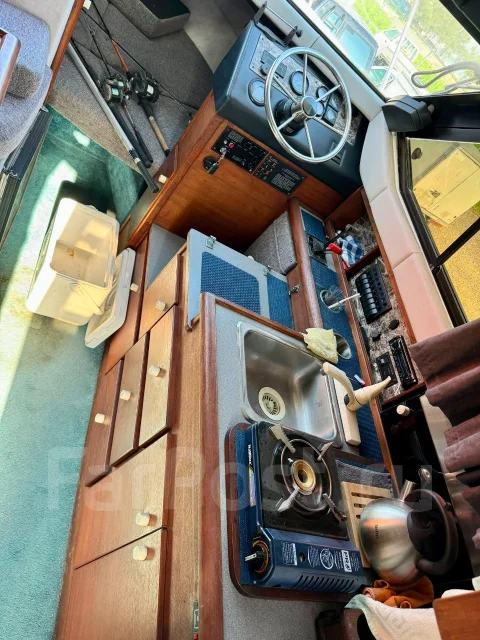 Bayliner. 1990 ���, ����� 7,7��., ��������� ������������, 228��.�., ������ ����