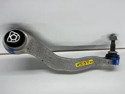 ����� ���������� �������� ������ BMW G30 ���� 31106861162 ����
