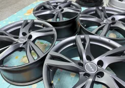 Mak Stockholm. 8.0x18", 5x108, ET45 ����