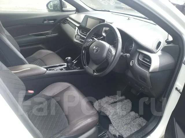 Toyota C-HR. NGX50, 8NR ����