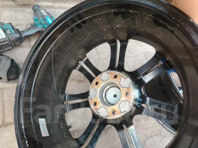 Stranger. 7.0x17", 5x100, ET48, �� 60���. ����
