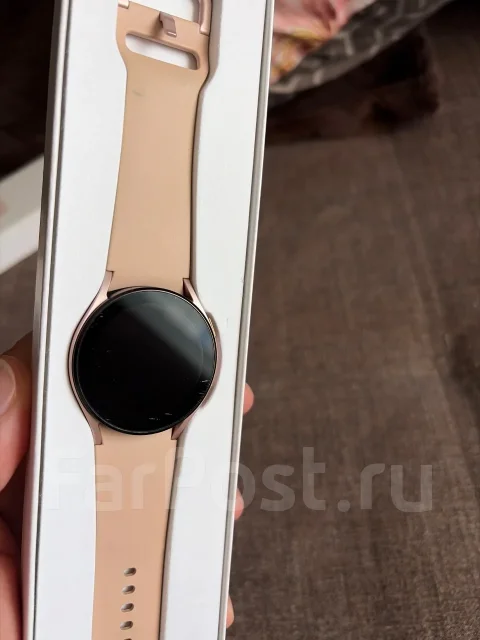 Samsung Galaxy Watch4 ����