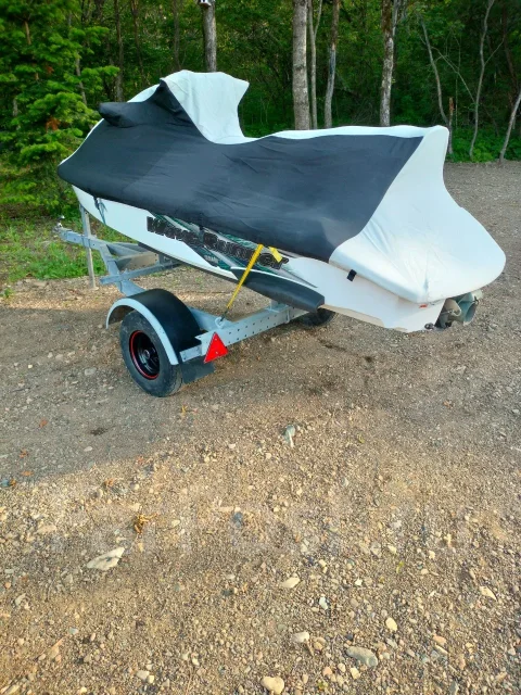 Yamaha WaveRunner. 2000 ��� ����