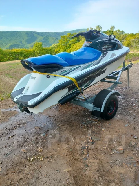 Yamaha WaveRunner. 2000 ��� ����