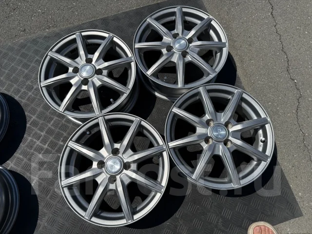 Yokohama Laycea. 5.5x15", 4x100, ET42, �� 73���. ����