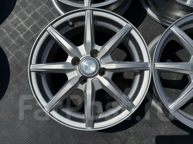 Yokohama Laycea. 5.5x15", 4x100, ET42, �� 73���. ����