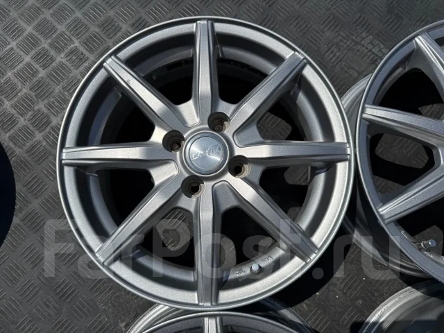 Yokohama Laycea. 5.5x15", 4x100, ET42, �� 73���. ����
