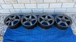 Nismo LMGT4. 8.5/9.5x18", 5x114.3, ET25/30, �� 66,1���. ����