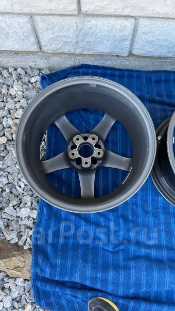Nismo LMGT4. 8.5/9.5x18", 5x114.3, ET25/30, �� 66,1���. ����