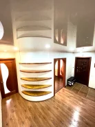 4-���������, ����� ����������� 19. ������� ����, 79,5���.��., 3/3 ���� ����